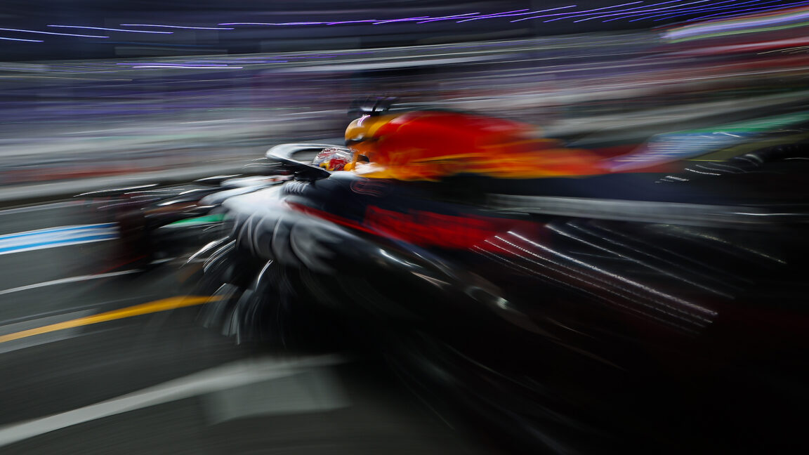 f1-in-saudi-arabia:-blind-corners-and-walls-at-over-200-mph