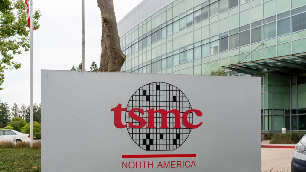 trump-can’t-keep-china-from-getting-ai-chips,-tsmc-suggests
