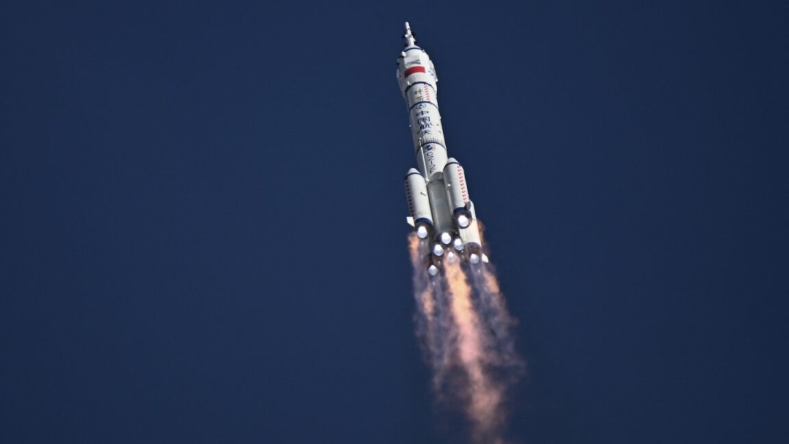 rocket-report:-the-pitfalls-of-rideshare;-china-launches-next-tiangong-crew