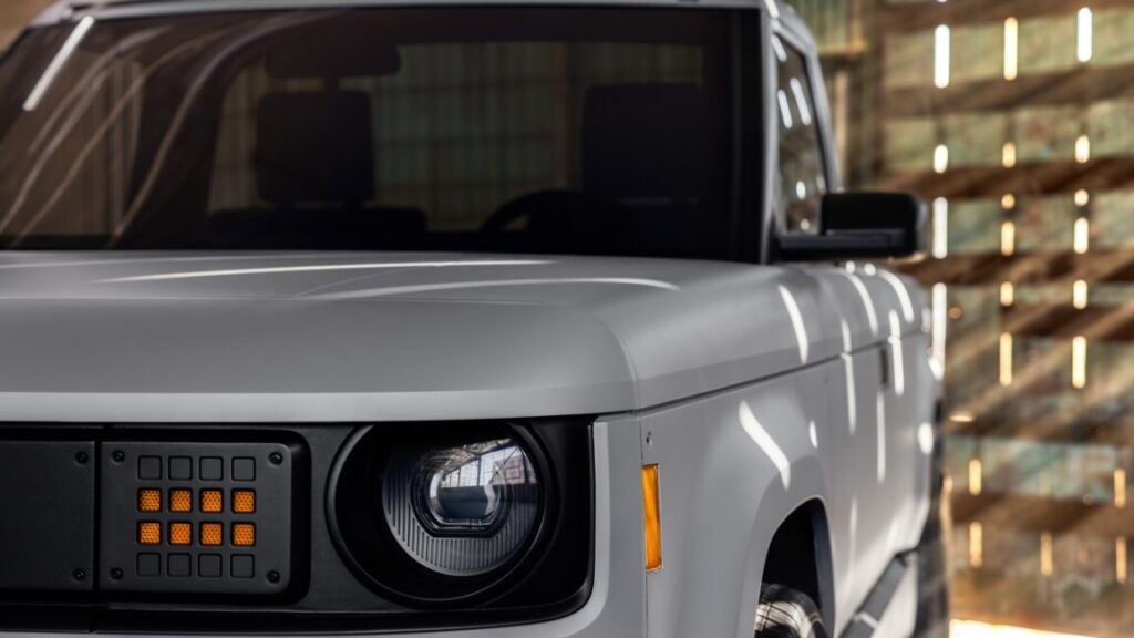 a-$20,000-electric-truck-with-manual-windows-and-no-screens?-meet-slate-auto.