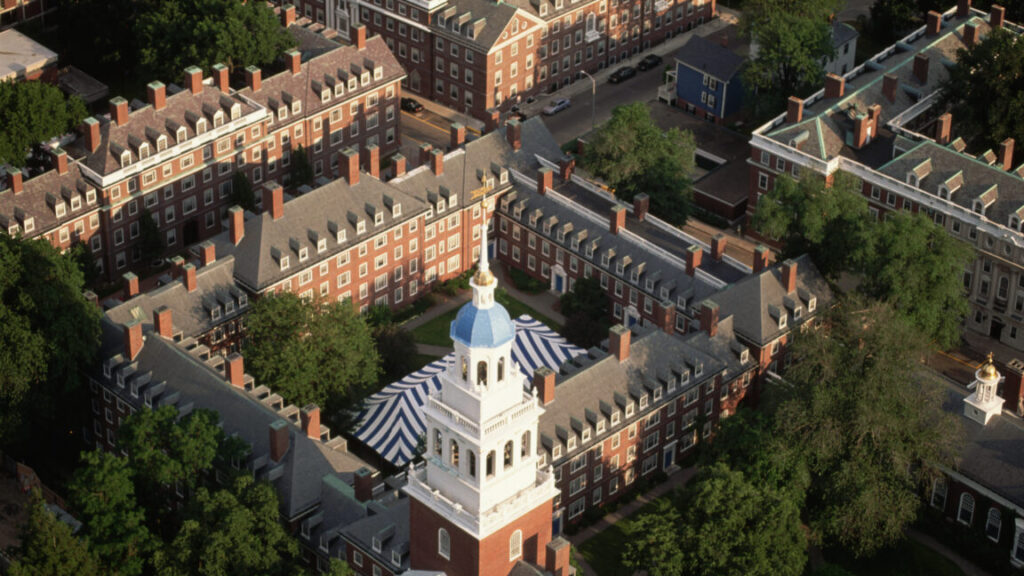 trump-administration-cuts-off-all-future-federal-funding-to-harvard