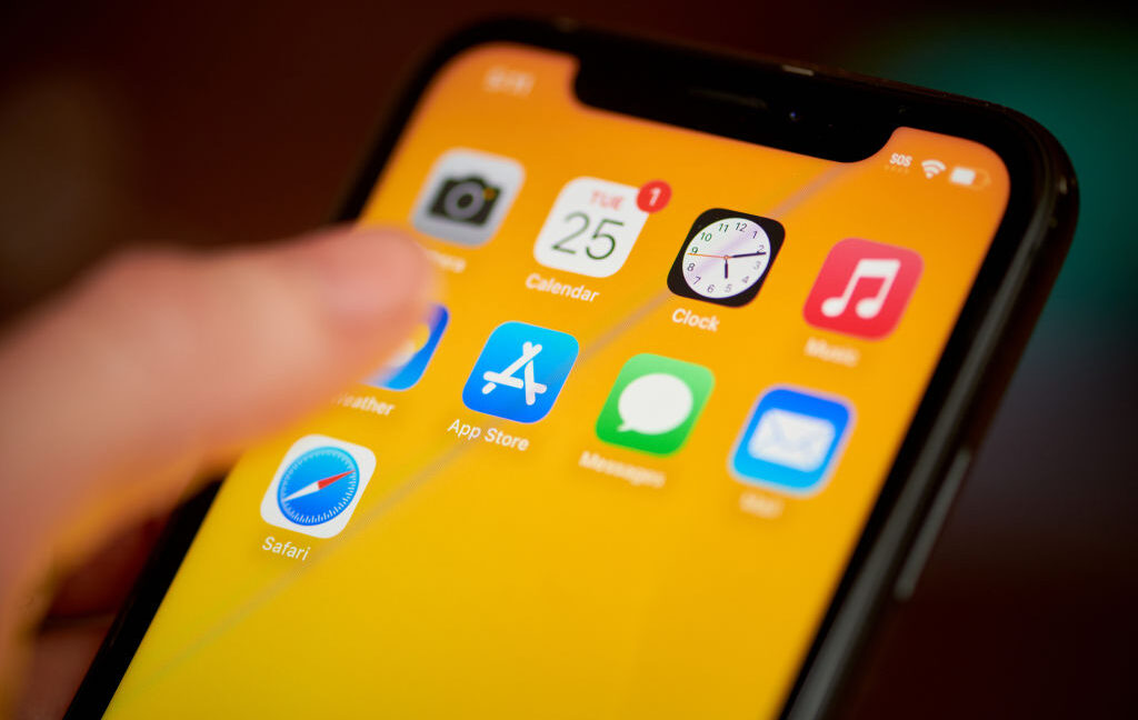 apple:-“hundreds-of-millions-to-billions”-lost-without-app-store-commissions