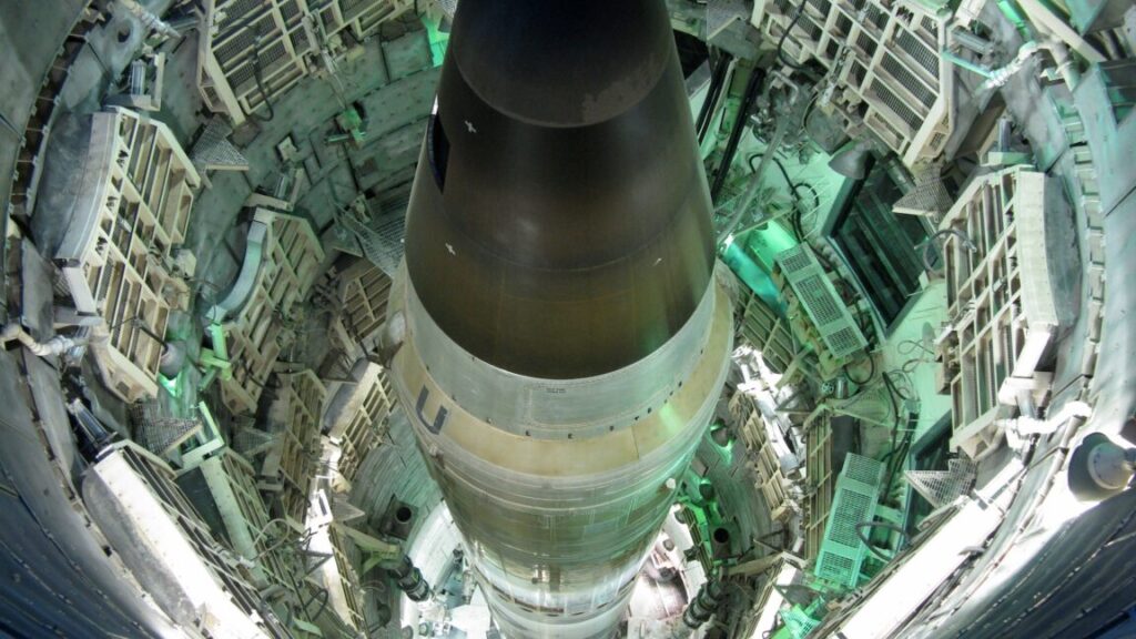 rocket-report:-rocket-lab-to-demo-cargo-delivery;-america’s-new-icbm-in-trouble