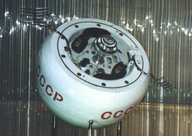 a-soviet-era-spacecraft-built-to-land-on-venus-is-falling-to-earth-instead