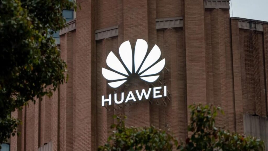 us-warns-companies-around-the-world-to-stay-away-from-huawei-chips