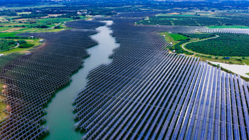 renewable-power-reversing-china’s-emissions-growth