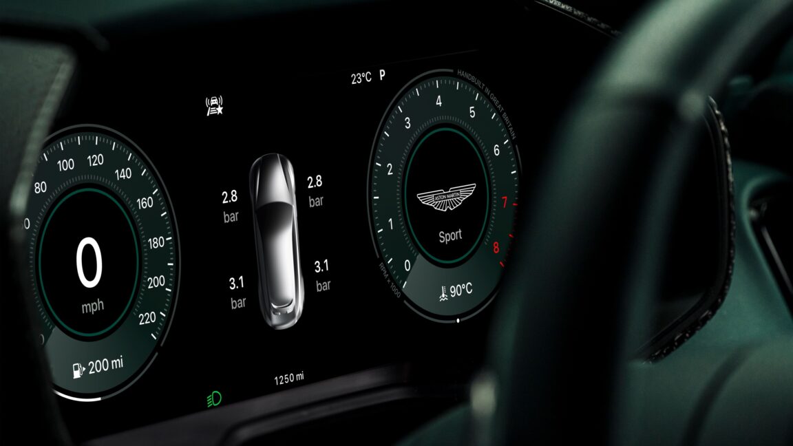 apple’s-new-carplay-ultra-is-ready,-but-only-in-aston-martins-for-now