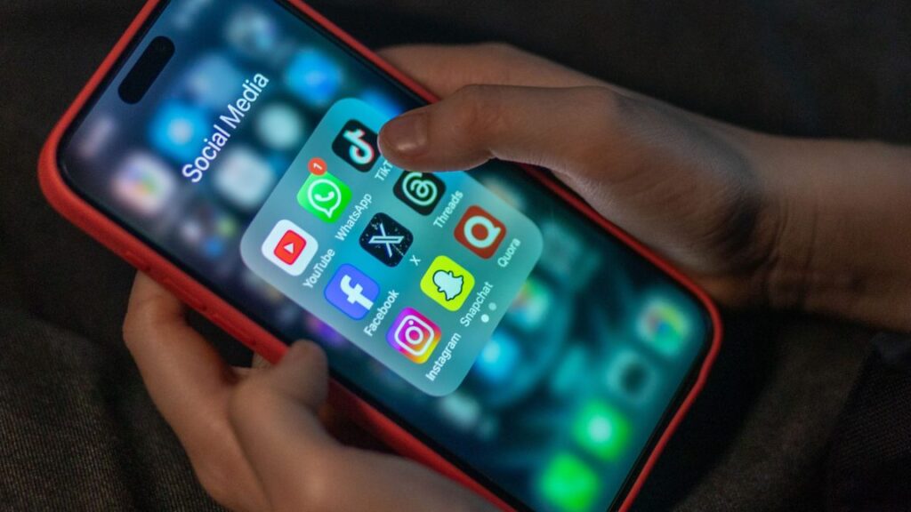 florida-ban-on-kids-using-social-media-likely-unconstitutional,-judge-rules
