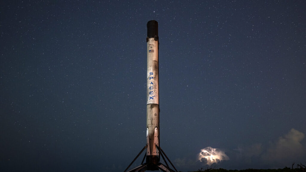 rocket-report:-spacex’s-dustup-on-the-border;-northrop-has-a-nozzle-problem
