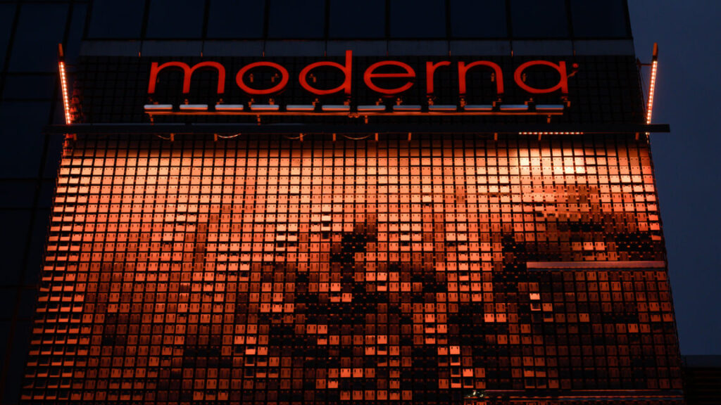 moderna-says-mrna-flu-vaccine-sailed-through-trial,-beating-standard-shot