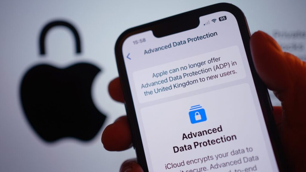 uk-backing-down-on-apple-encryption-backdoor-after-pressure-from-us