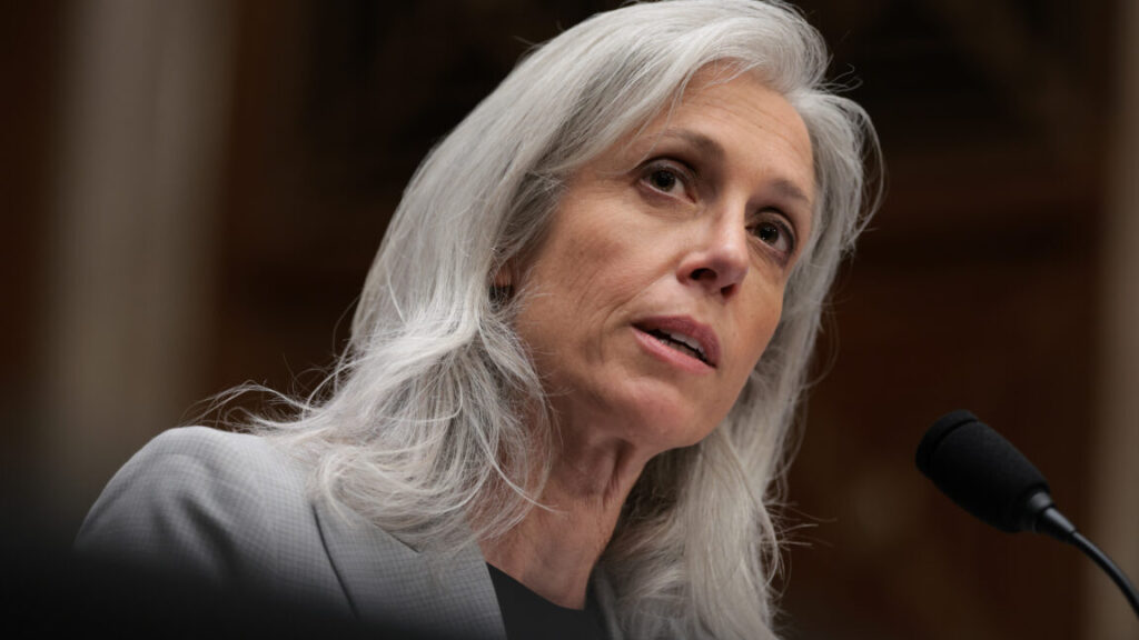 senate-confirms-cdc-director-as-top-fda-official-resigns-under-political-pressure