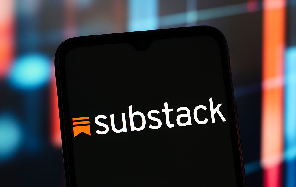 substack’s-“nazi-problem”-won’t-go-away-after-push-notification-apology