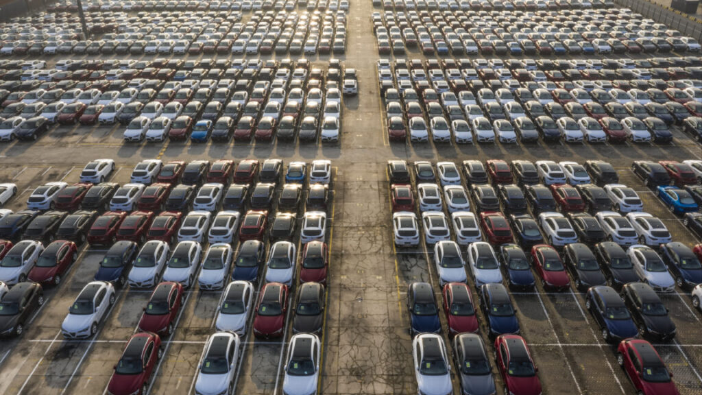 trump’s-trade-and-environment-policies-are-a-disaster-for-carmakers