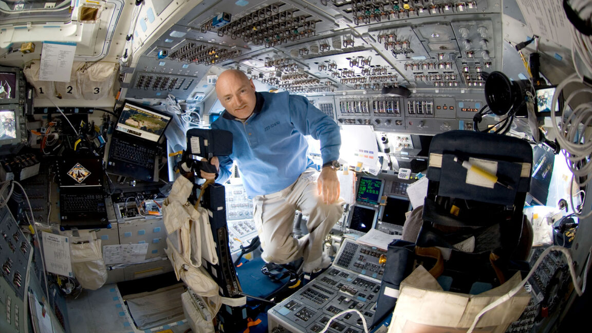 senators-try-to-halt-shuttle-move,-saying-“little-evidence”-of-public-demand