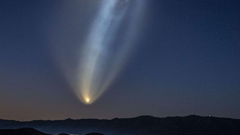 spacex-has-plans-to-launch-falcon-heavy-from-california—if-anyone-wants-it-to