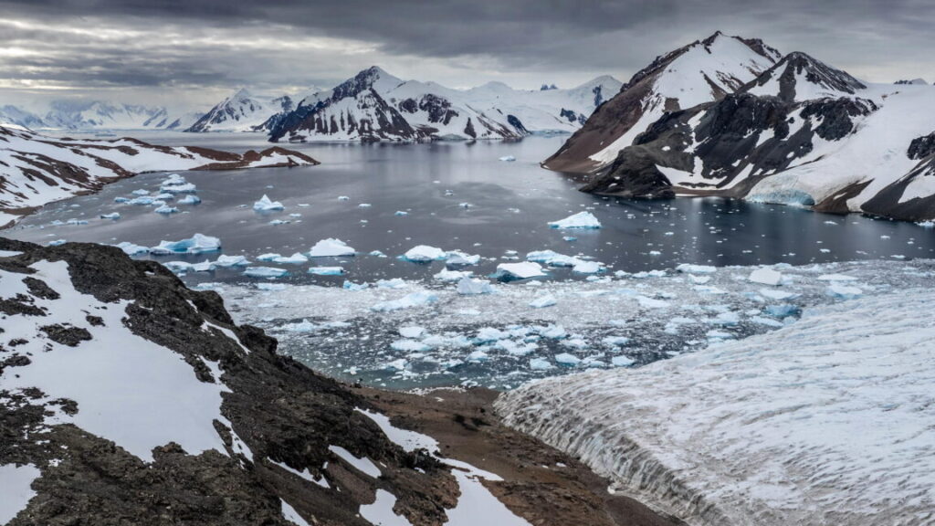 antarctica-is-starting-to-look-a-lot-like-greenland—and-that-isn’t-good