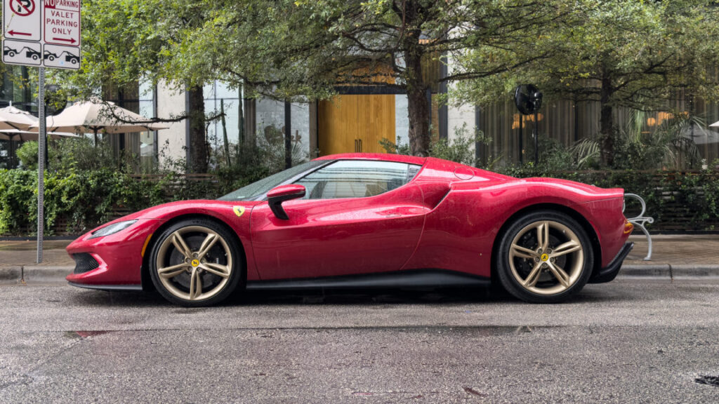 great-hybrid-v6,-lousy-hmi:-three-days-with-a-ferrari-296-gtb