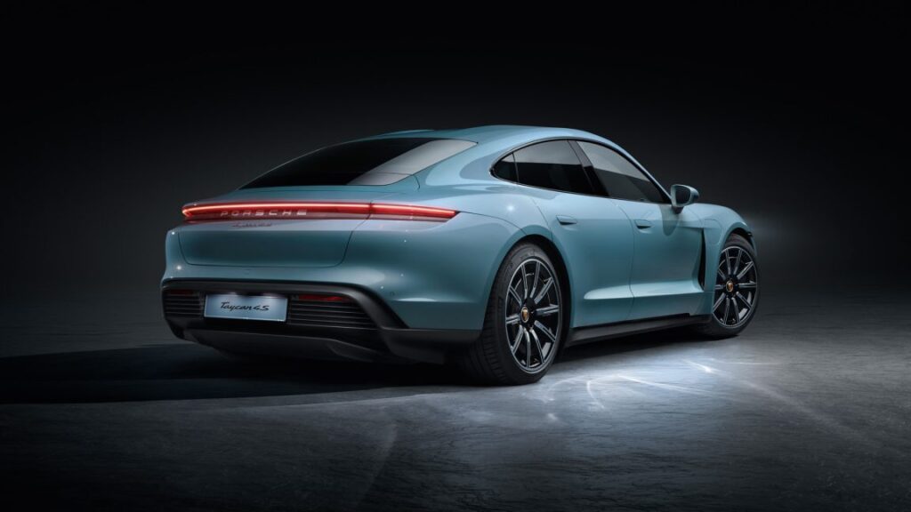 porsche-does-u-turn-on-electric-vehicles,-will-focus-on-gas-engines
