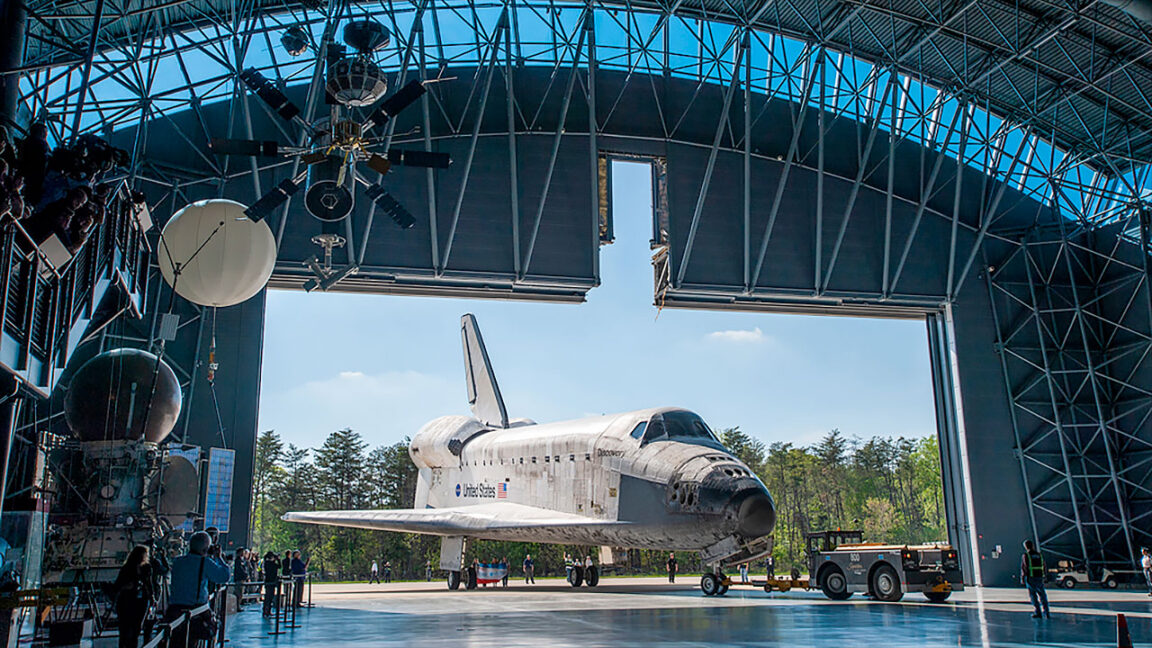 texas-lawmakers-double-down-on-discovery,-call-for-doj-investigation-into-smithsonian