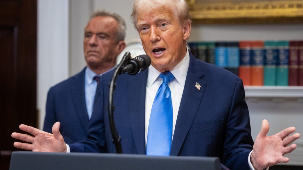 trump-admin-axed-383-active-clinical-trials,-dumping-over-74k-participants