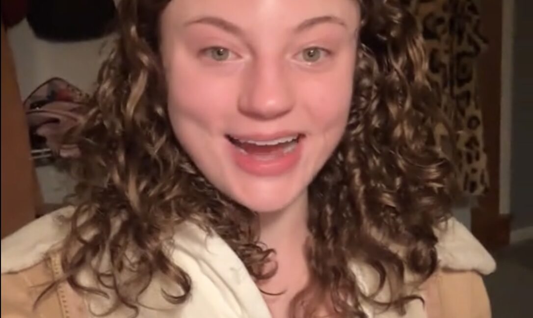 faced-with-naked-man,-doordasher-demands-police-action;-they-arrest-her-for-illegal-surveillance