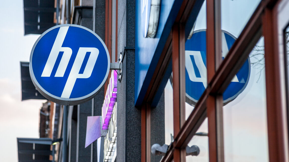 hp-plans-to-save-millions-by-laying-off-thousands,-ramping-up-ai-use