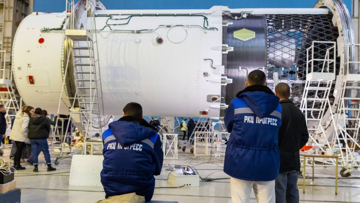 russia’s-soyuz-5-will-soon-come-alive.-but-will-anyone-want-to-fly-on-it?