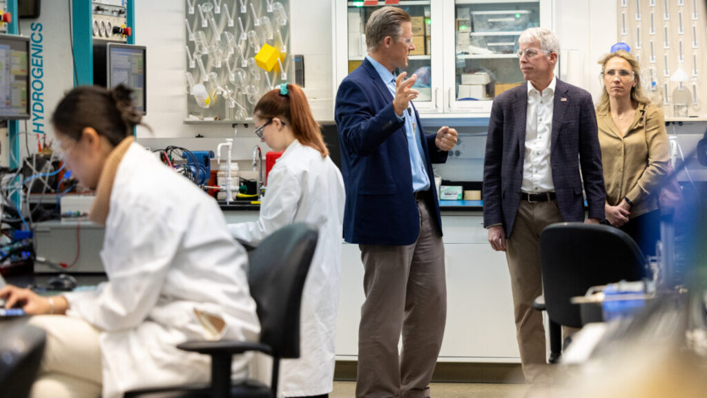 “renewable”-no-more:-trump-admin-renames-the-national-renewable-energy-laboratory