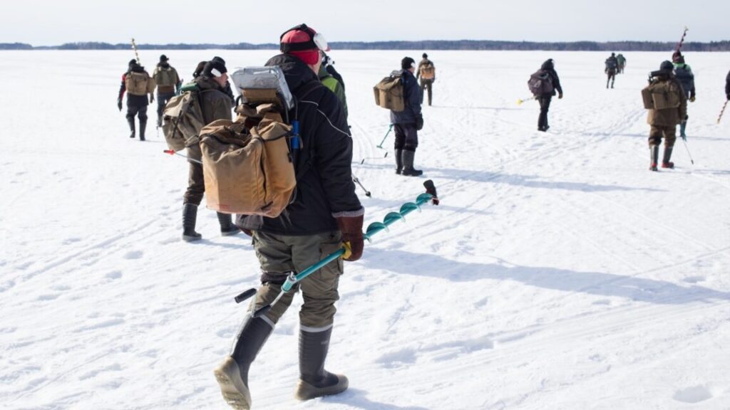 what-ice-fishing-can-teach-us-about-making-foraging-decisions
