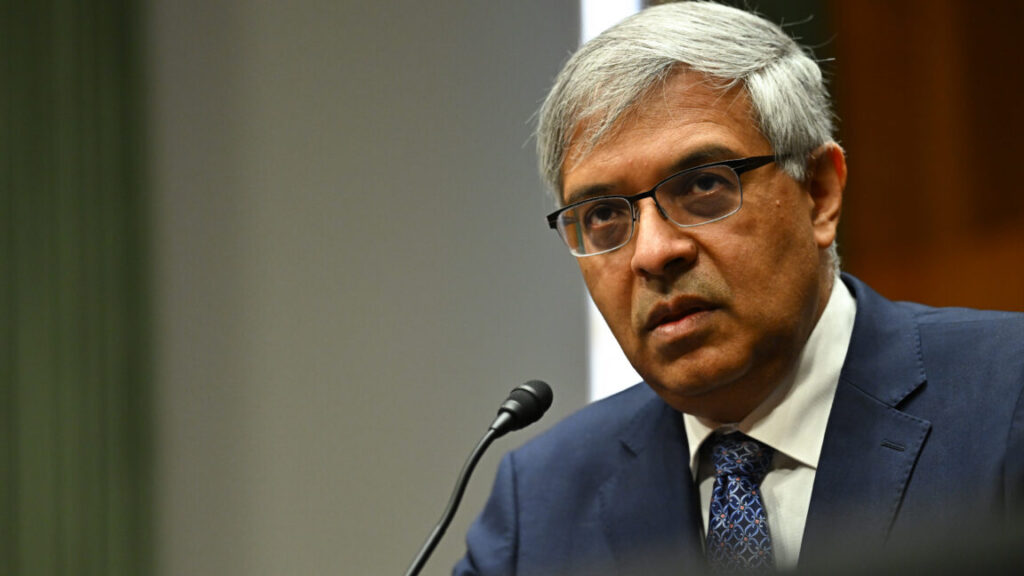 trump-admin-is-“destroying-medical-research,”-senate-report-finds