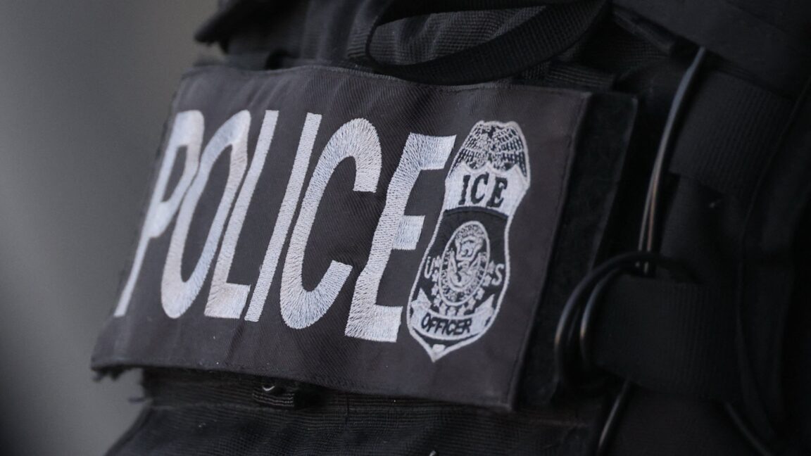 “ice-out-of-our-faces-act”-would-ban-ice-and-cbp-use-of-facial-recognition