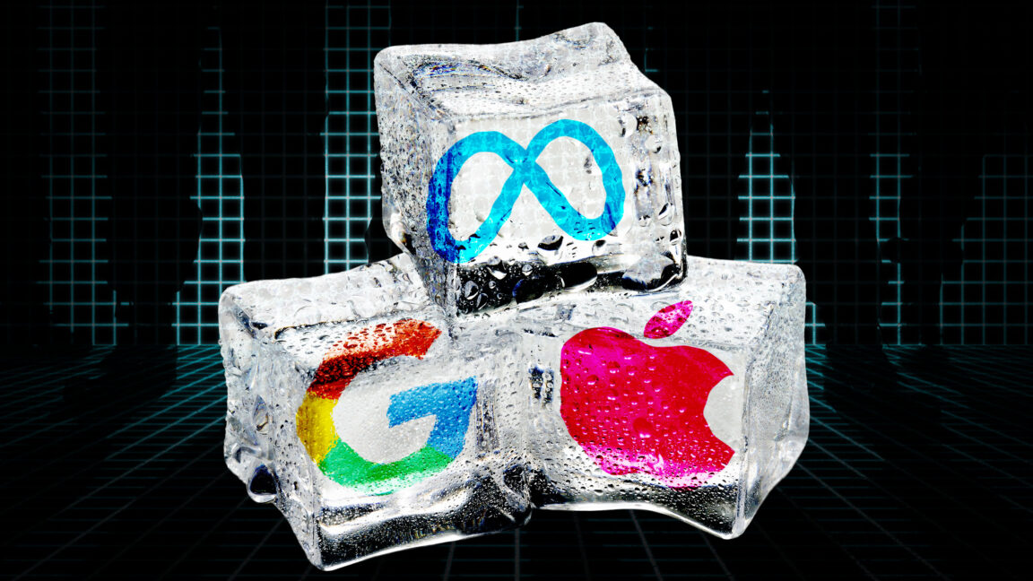 platforms-bend-over-backward-to-help-dhs-censor-ice-critics,-advocates-say