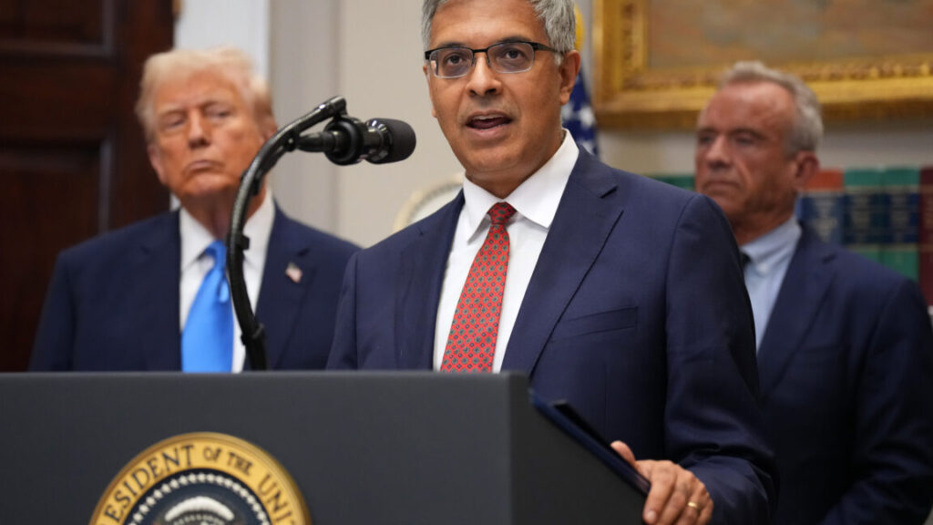 controversial-nih-director-now-in-charge-of-cdc,-too,-in-rfk-jr.-shake-up