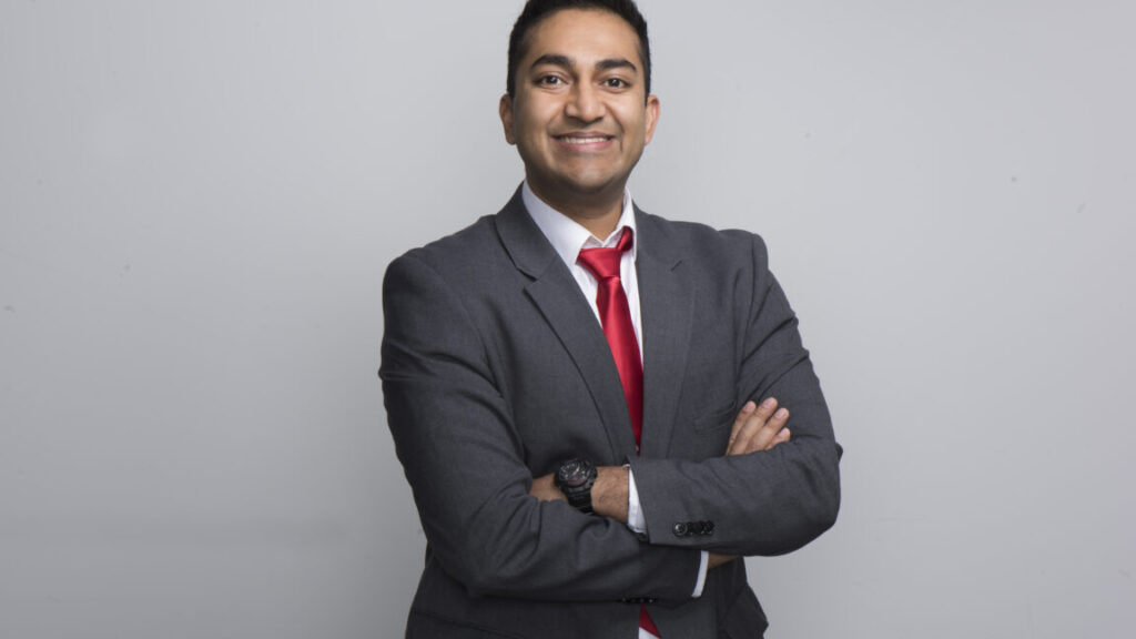 trump’s-divisive-fda-vaccine-regulator-self-destructs,-will-exit-agency-(again)