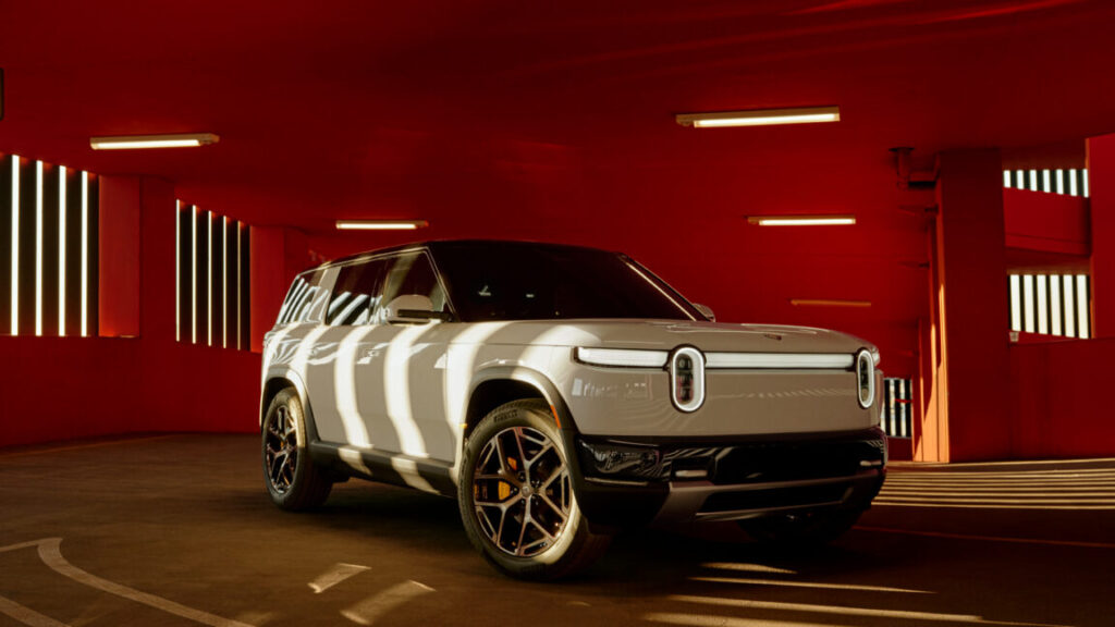 rivian-reveals-pricing-and-trim-details-for-its-r2-suv
