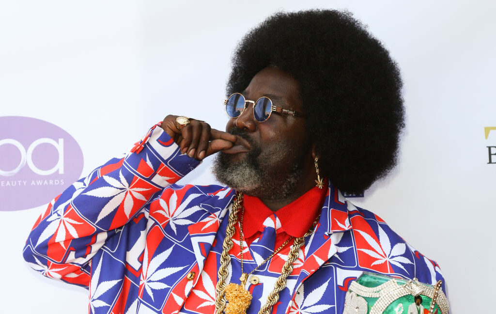 afroman-keeps-trolling-cops-after-winning-“lemon-pound-cake”-defamation-case